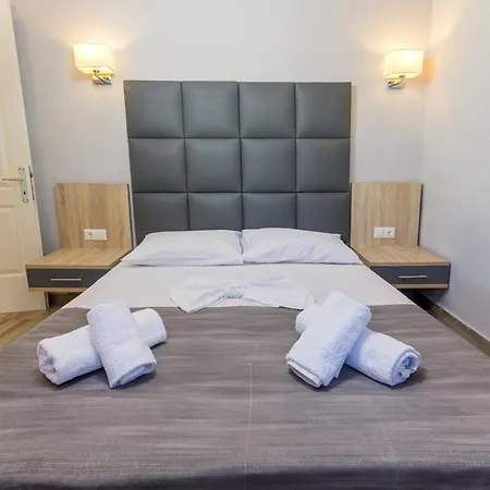 Paradisos Holiday Aparthotel Paradisos