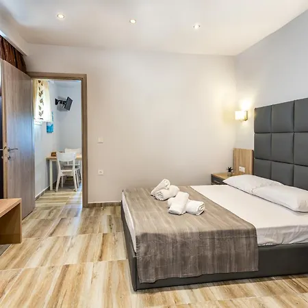 Paradisos Holiday 帕拉迪索