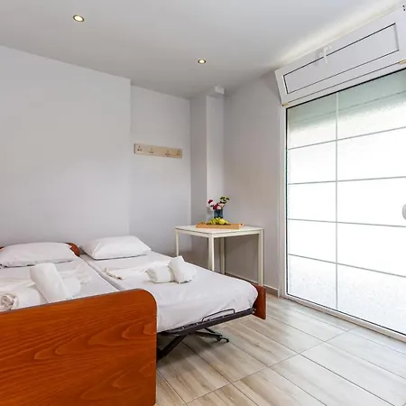 Paradisos Holiday Apartmanhotel Paradíszosz