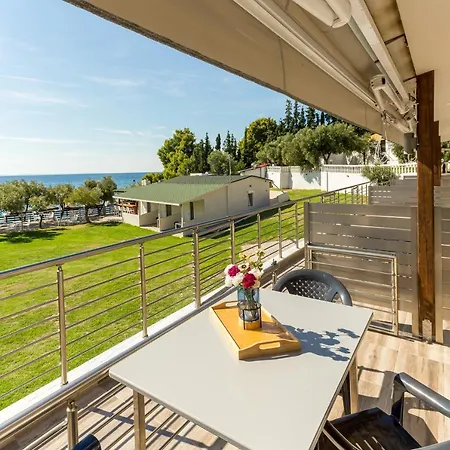 Apartmanhotel Paradisos Holiday Paradíszosz