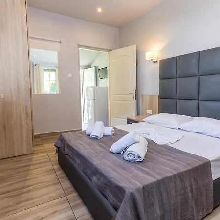 Apartmanhotel Paradisos Holiday Paradíszosz