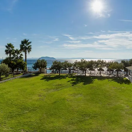 Paradisos Holiday Aparthotel