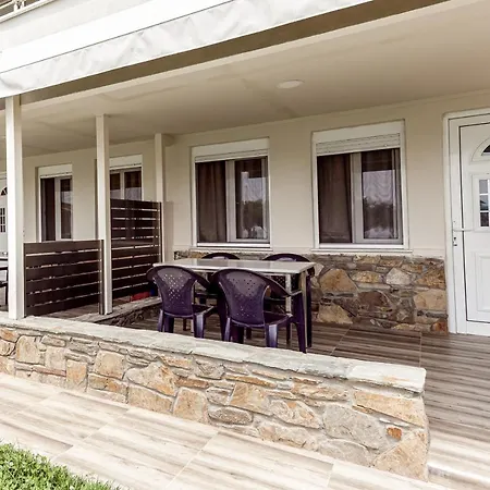 Paradisos Holiday 3* Paradíszosz