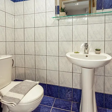 Paradisos Holiday 3*